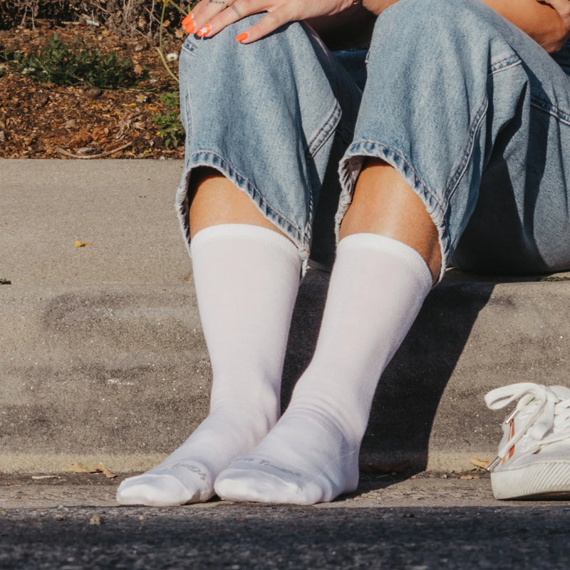 Women's Solid Basic Lightweight Crew Sock | White