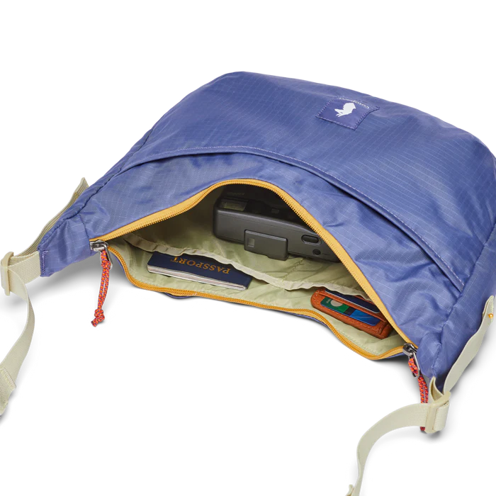 Trozo 8L Shoulder Bag | Blue Smoke