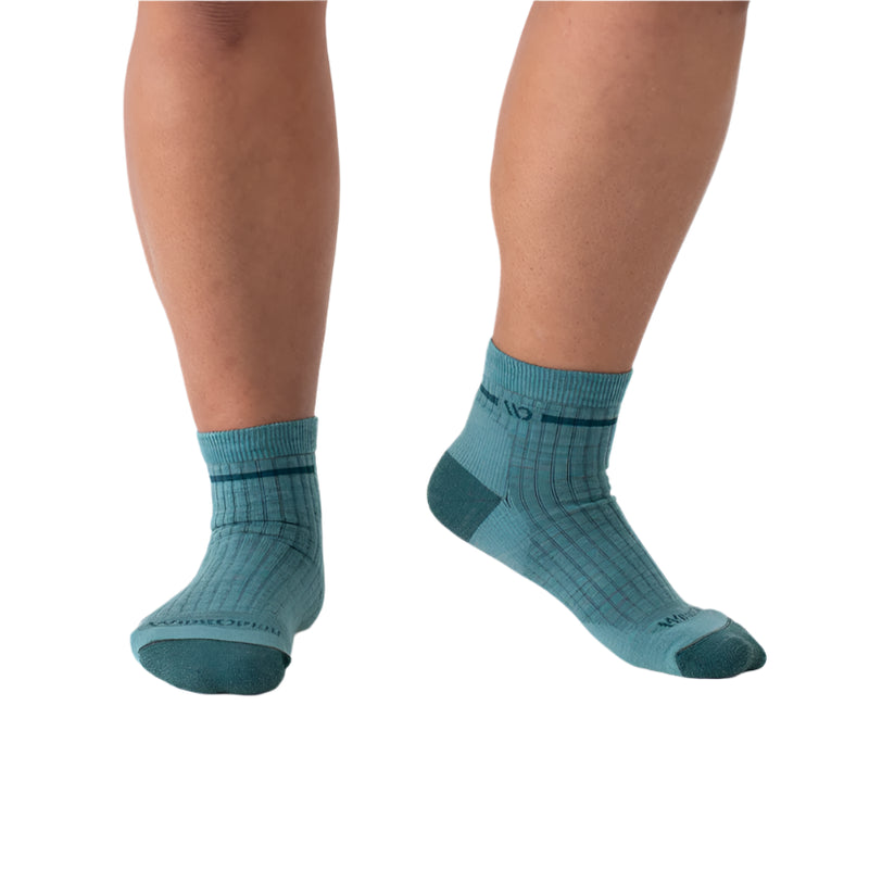Women’s Single Stripe Wide Cushioned Quarter Socks
