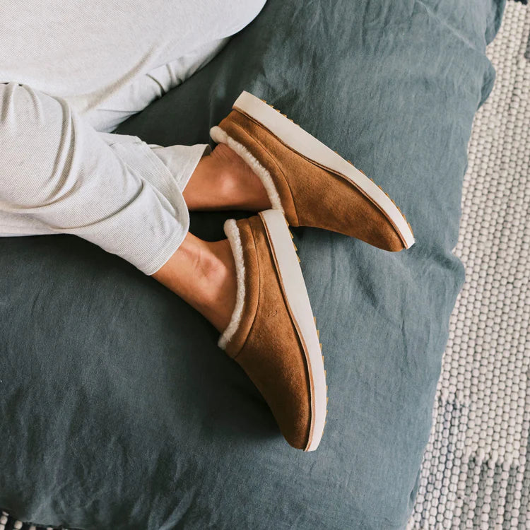 Women's Mani | Tan/Golden Sand