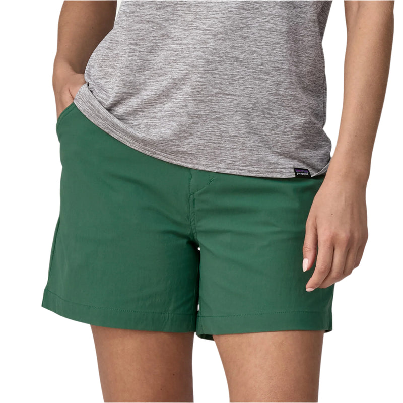 Women's Quandry Short 5" | Conifer Green