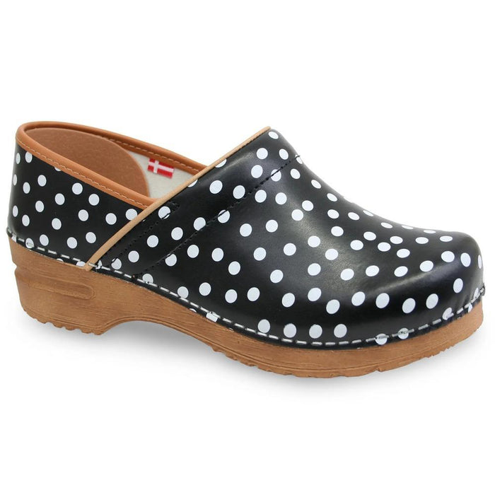 Sanita Womens Roxbury Clog