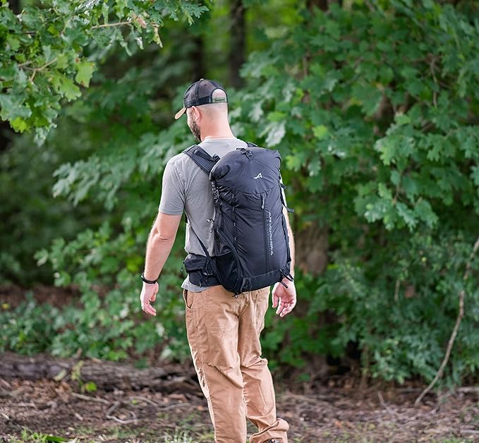 Tour 40 Liter Day Pack