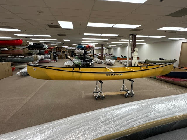 Nova Craft Canoe Cronje 17 Aramid Lite Canoe, Slightly uses