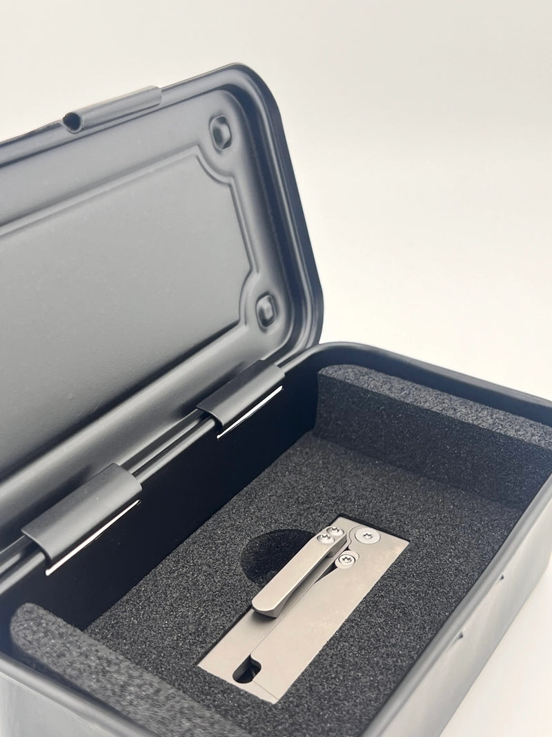 Parachute Mini Titanium Gravity Knife
