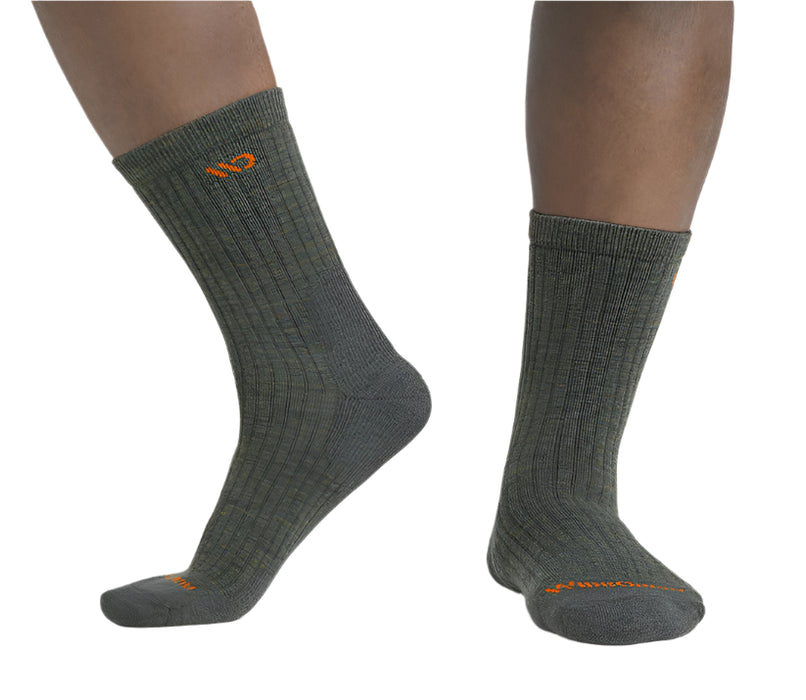 Men’s Solid Cushioned Micro Crew Socks