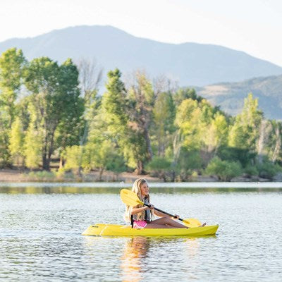 Lifetime Wave Youth Kayak with Paddle