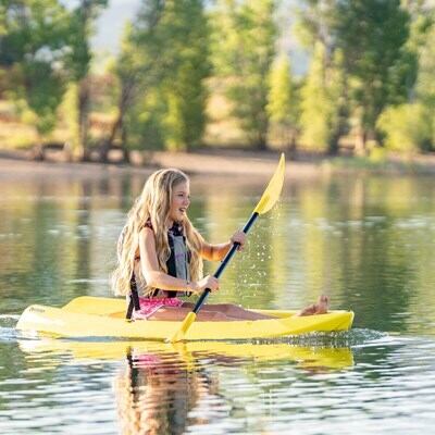 Lifetime Wave Youth Kayak with Paddle