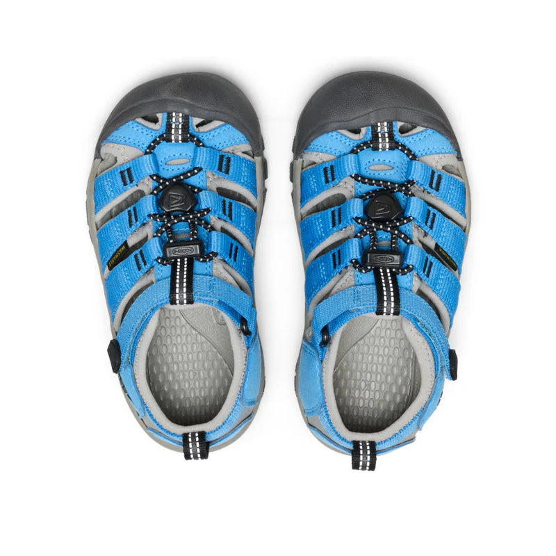 keen kids close toe sandal light blue with light grey and dark gray sole and ascents  