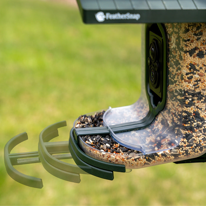 FeatherSnap Scout Bird Feeder and Camera by Tactacam