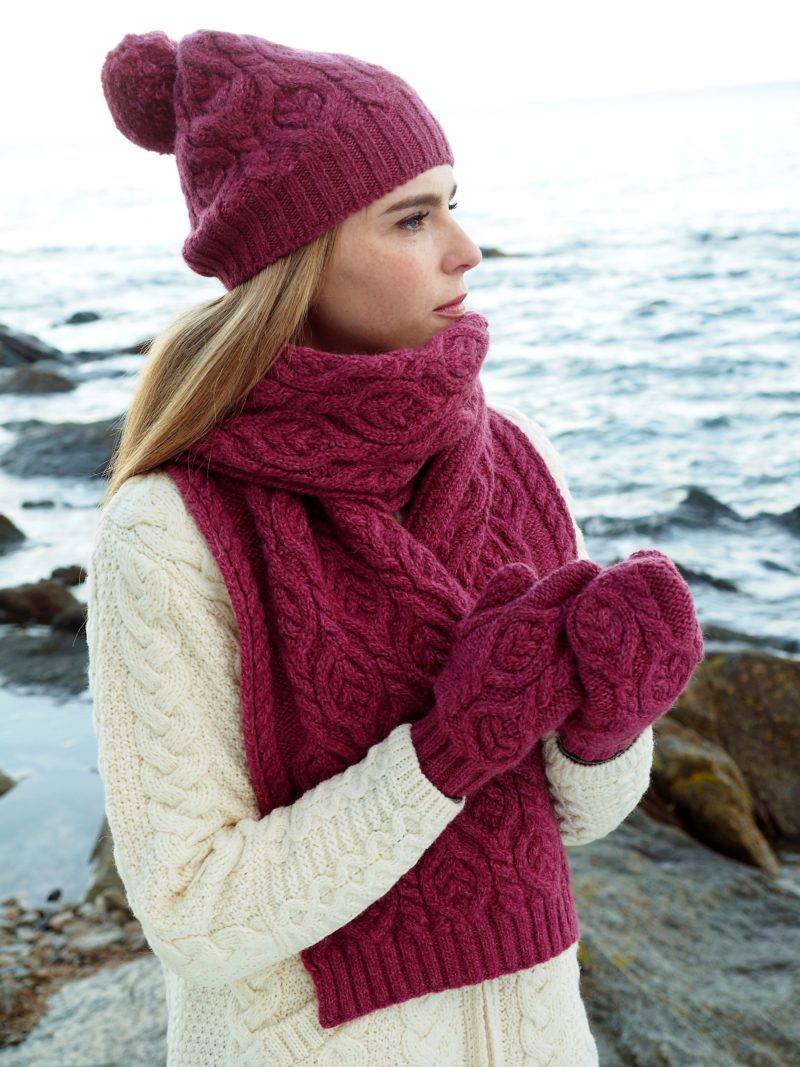 Leaf Design Aran Cable Super Soft Merino Scarf | Raspberry