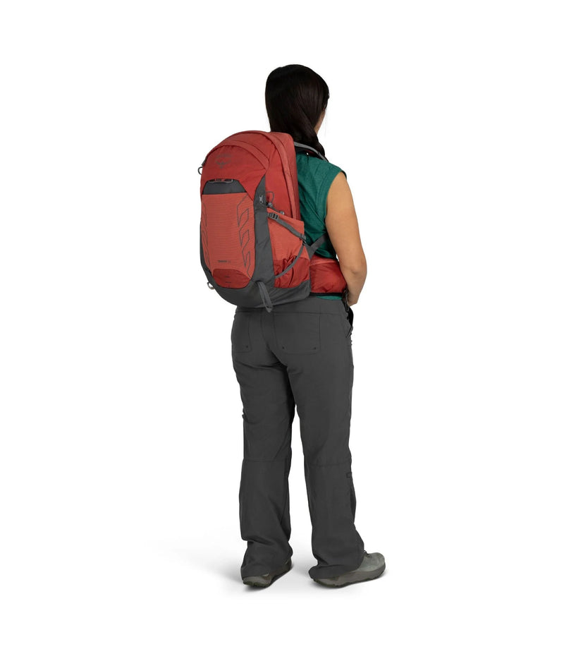 Tempest™ 22 Women's Day Pack | Red Pampas/Coal Grey