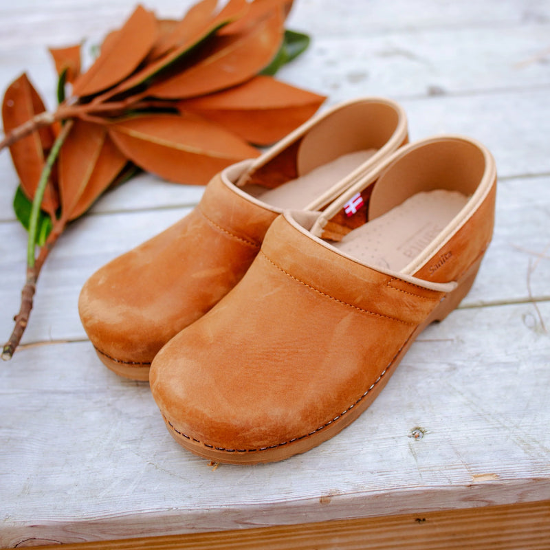 Women's Pro Smooth Oiled Leather Clog