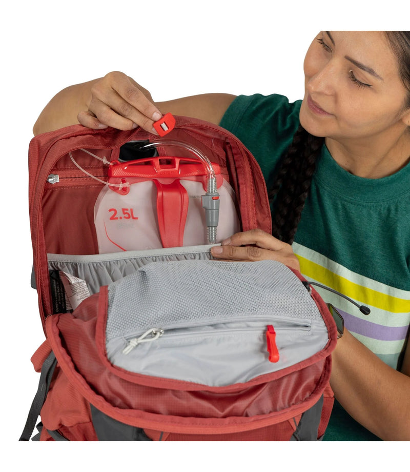 Tempest™ 22 Women's Day Pack | Red Pampas/Coal Grey